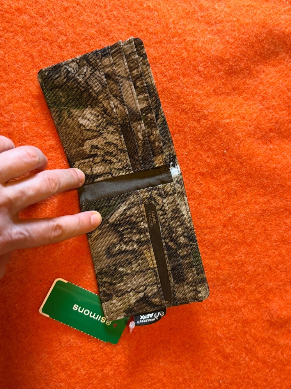 Herschel camo Roy Realtree® wallet NWT - Picture 5 of 9